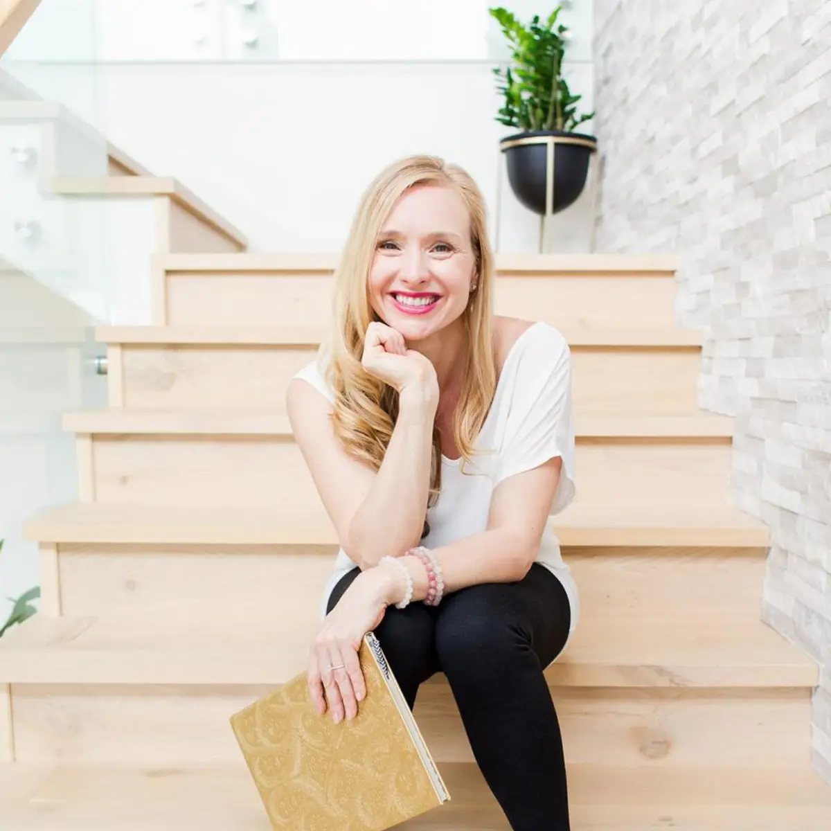 Defining Your Mission, Vision & Values with Lara Kozan, founder of YYoga and Nectar Juicery